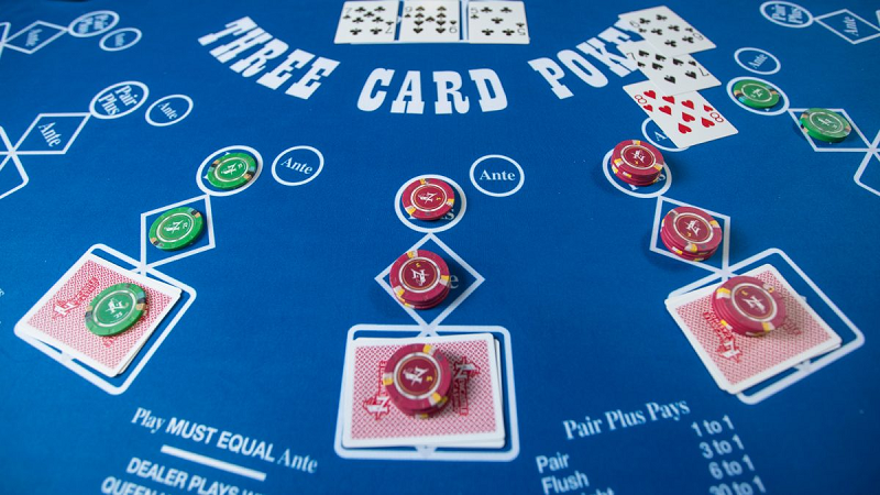 Các Cửa Cược Phổ Biến Trong Three Card Poker