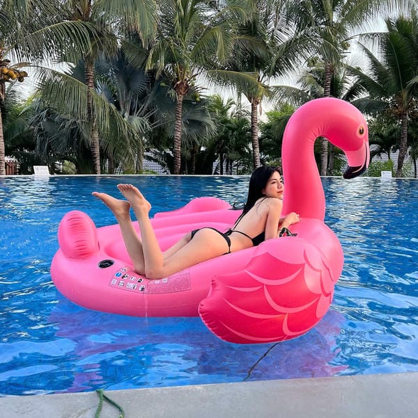 mai dora bikini (12)