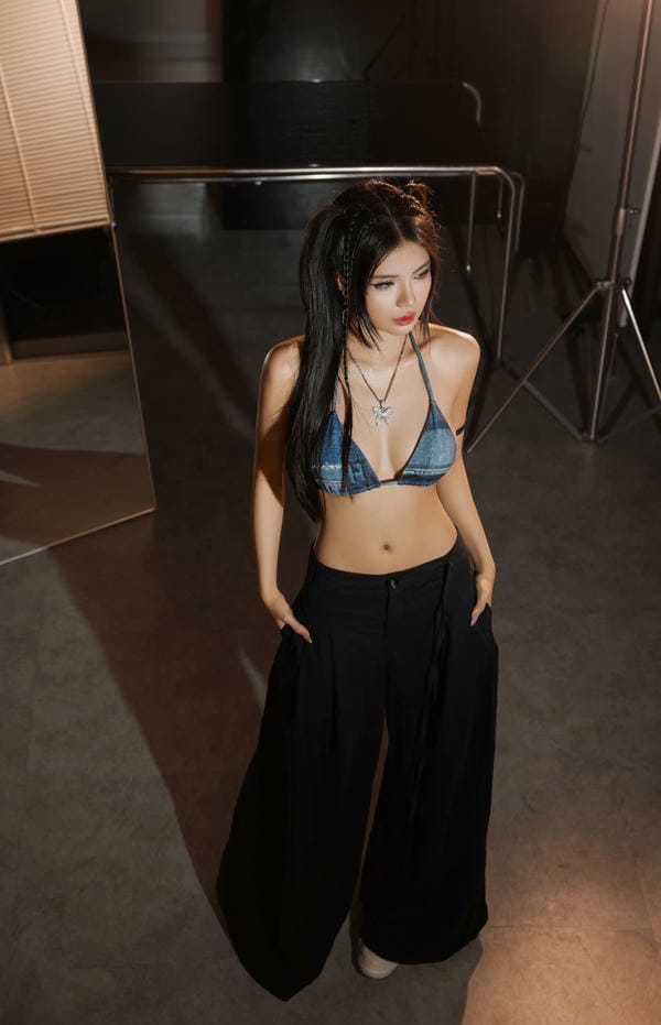 mai dora bikini (17)