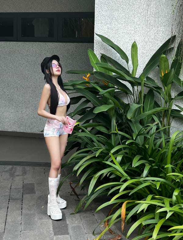 mai dora bikini (20)